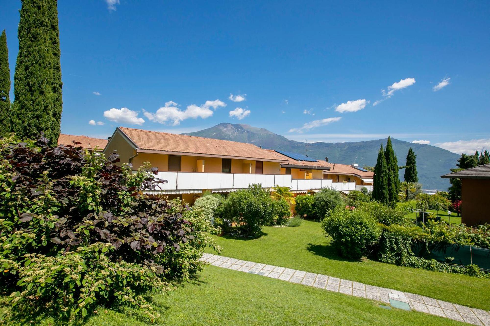 טנו Residence Christina Due Laghi - Happy Rentals מראה חיצוני תמונה