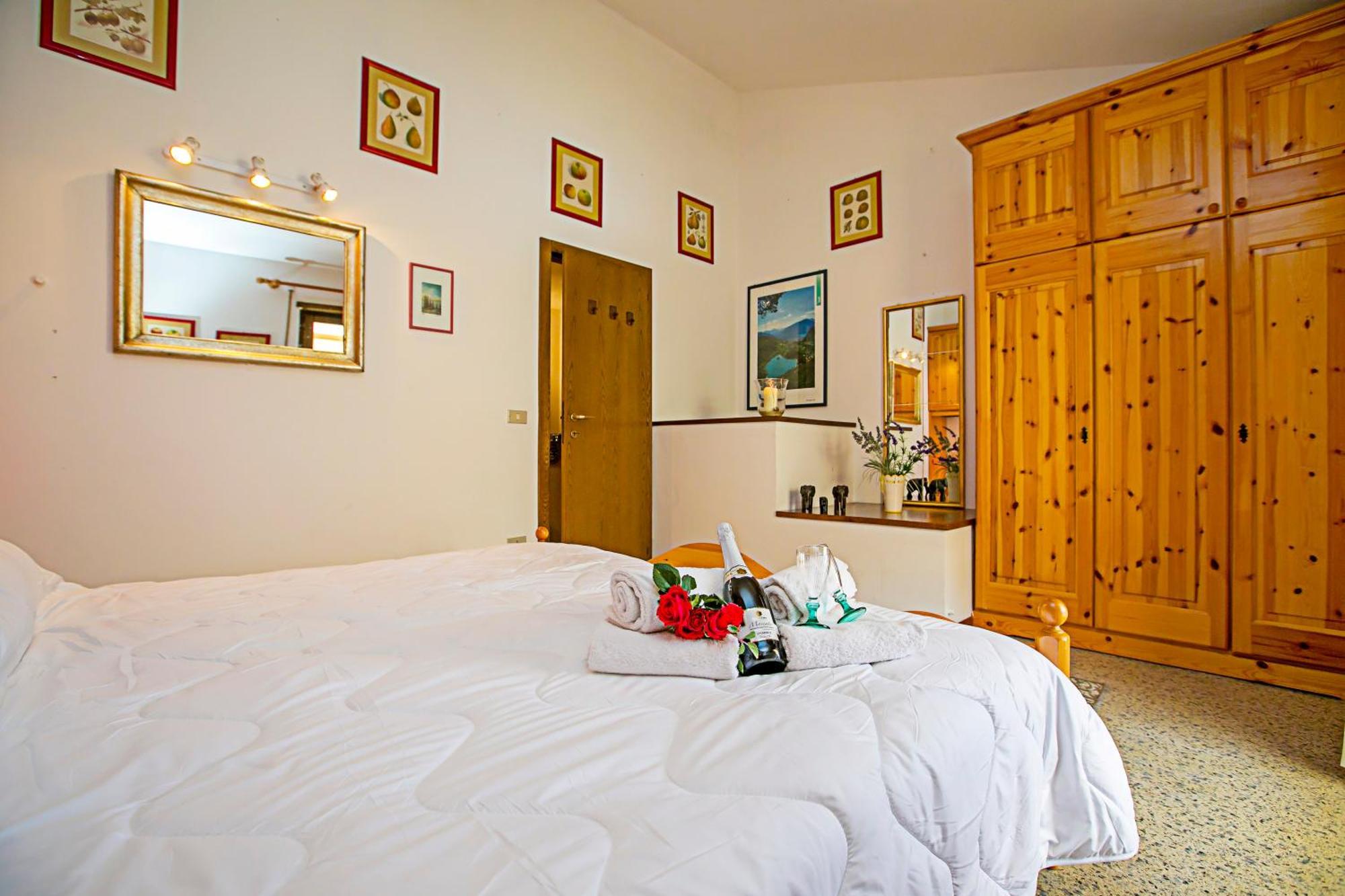 טנו Residence Christina Due Laghi - Happy Rentals מראה חיצוני תמונה